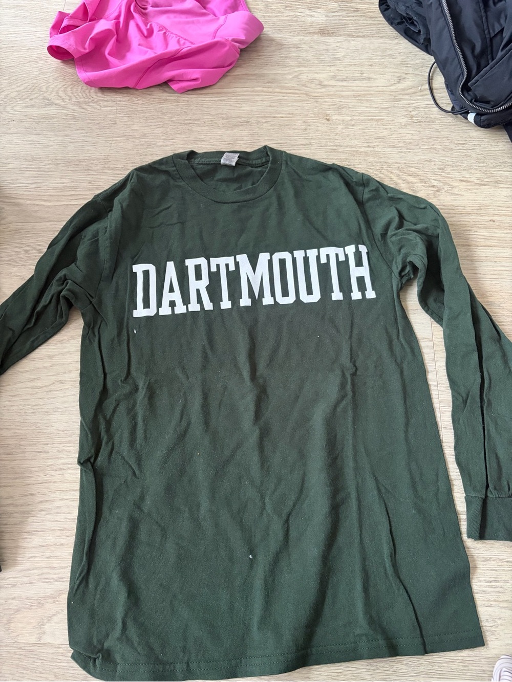 Long Sleeve Crewneck Tee in Forest Green
